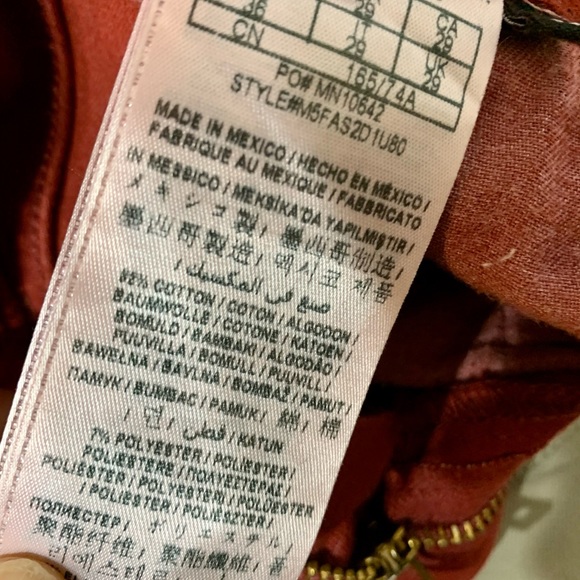 Guess slim tapered jeans in red - Picture 4 of 5